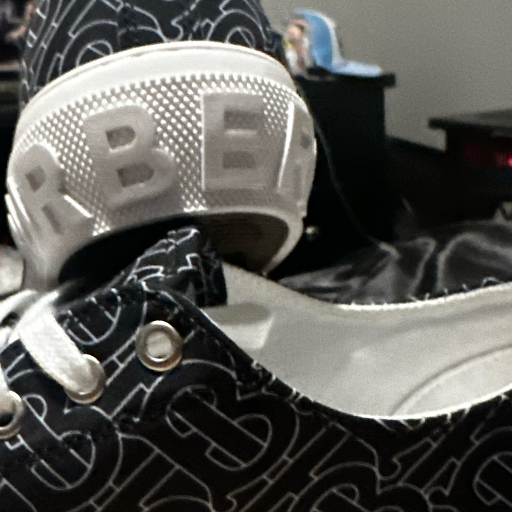Burberry Navy Monogram Low-Top Sneakers with White Trim - Picture 3 of 4